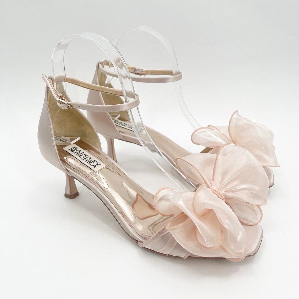 BADGLEY MISCHKA Nessie Heels Size 8 Bridal Bride Wedding Bow Blush Pink Satin